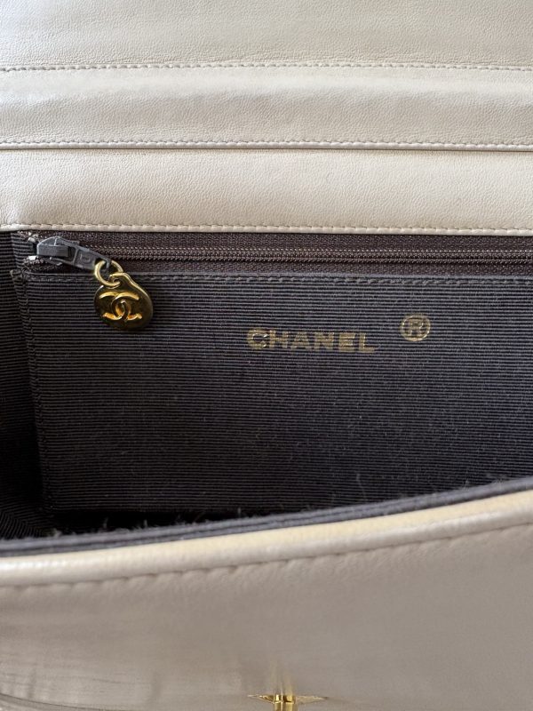 chanel vintage half moon cream leather handbag 24k ghw c.1986