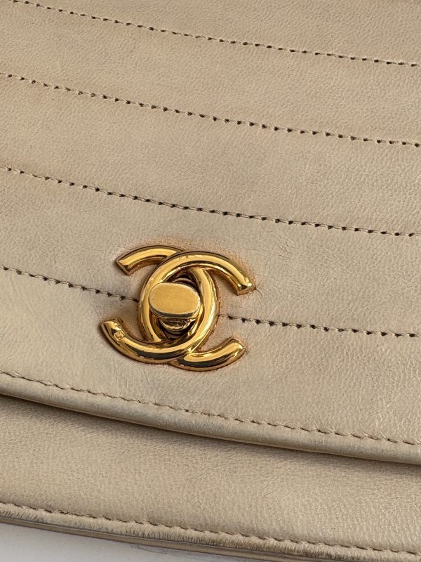 chanel vintage half moon cream leather handbag 24k ghw c.1986