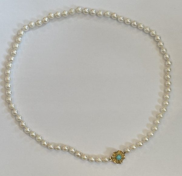 vintage cultured pearls necklace with flower blue cabochon 18k gold clasp