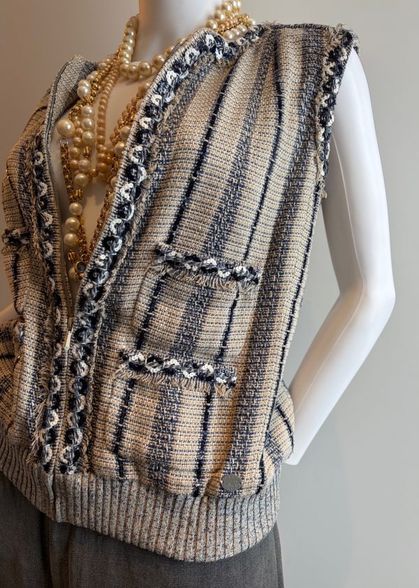 chanel karl lagerfeld 01p spring/summer rtw 2001 linen vest runway collection