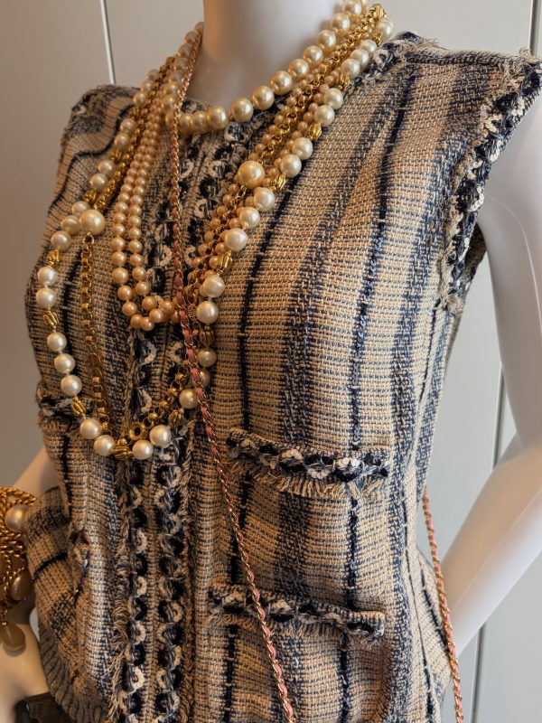 chanel karl lagerfeld 01p spring/summer rtw 2001 linen vest runway collection