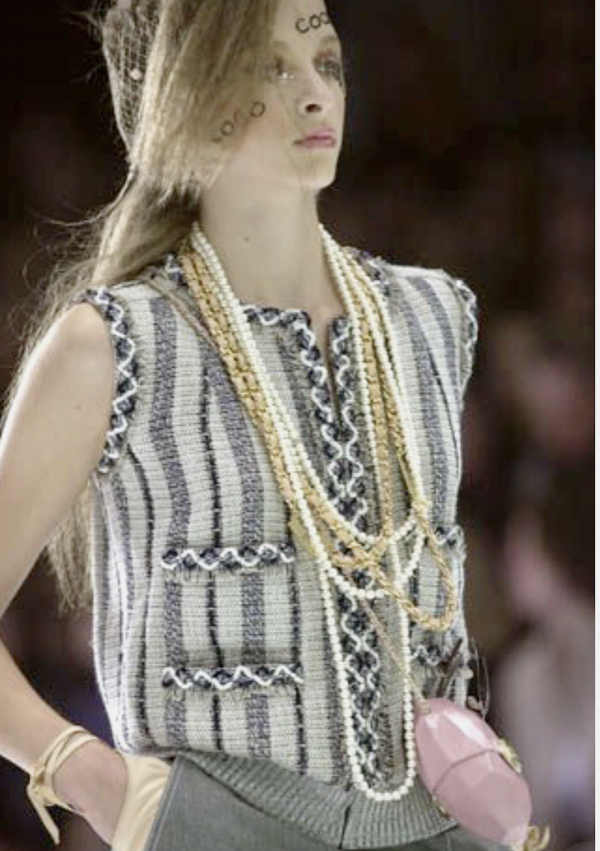 chanel karl lagerfeld 01p spring/summer rtw 2001 linen vest runway collection