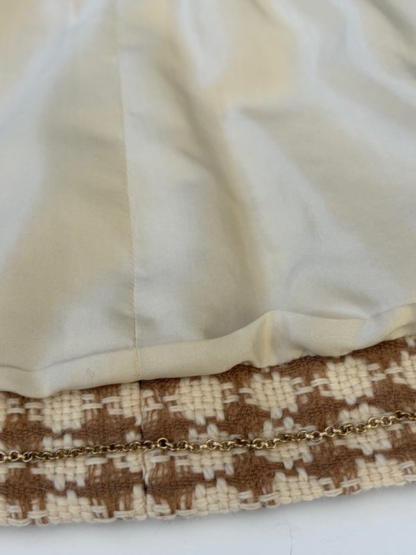 chanel tweed jacket beige & cream houndstooth cc logo polka dot jewel buttons 2000