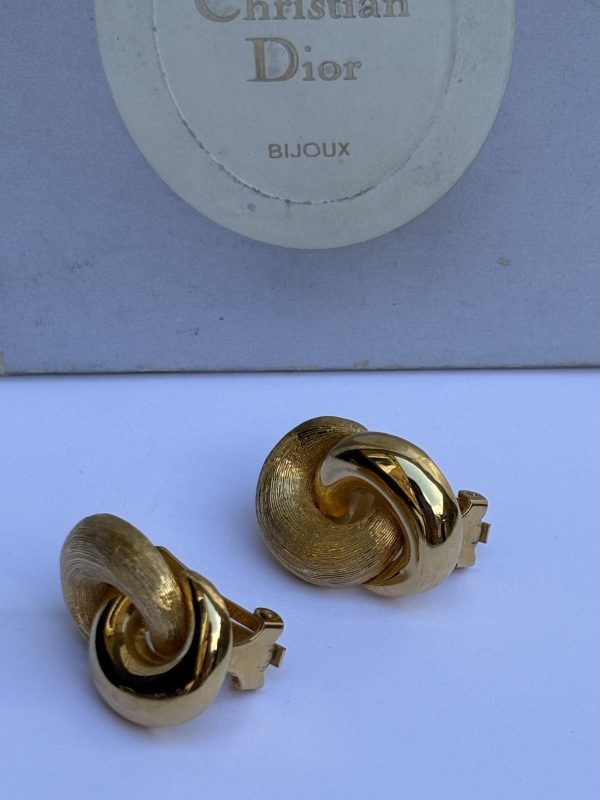 christian dior vintage love knot clip on earrings gold 1980s
