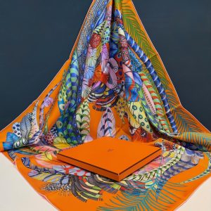 hermÈs silk scarf plumes en fete by aline honoré 2020 w/box