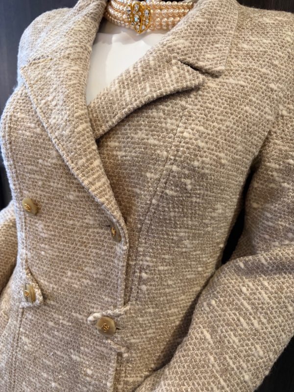 chanel by karl lagerfeld vintage tweed boucle cream cc logo jacket fall 1996