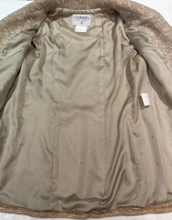 chanel by karl lagerfeld vintage tweed boucle cream cc logo jacket fall 1996