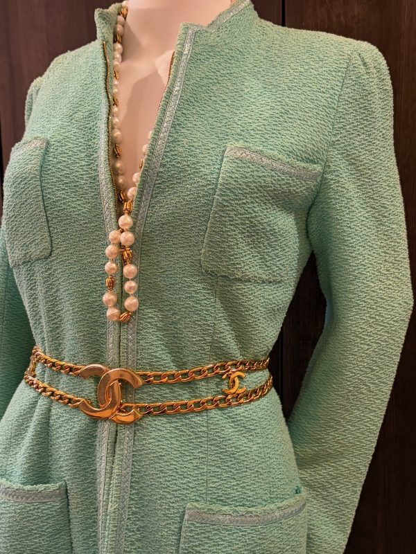 chanel vintage tweed boucle suit chanel logo zipper collection 1995