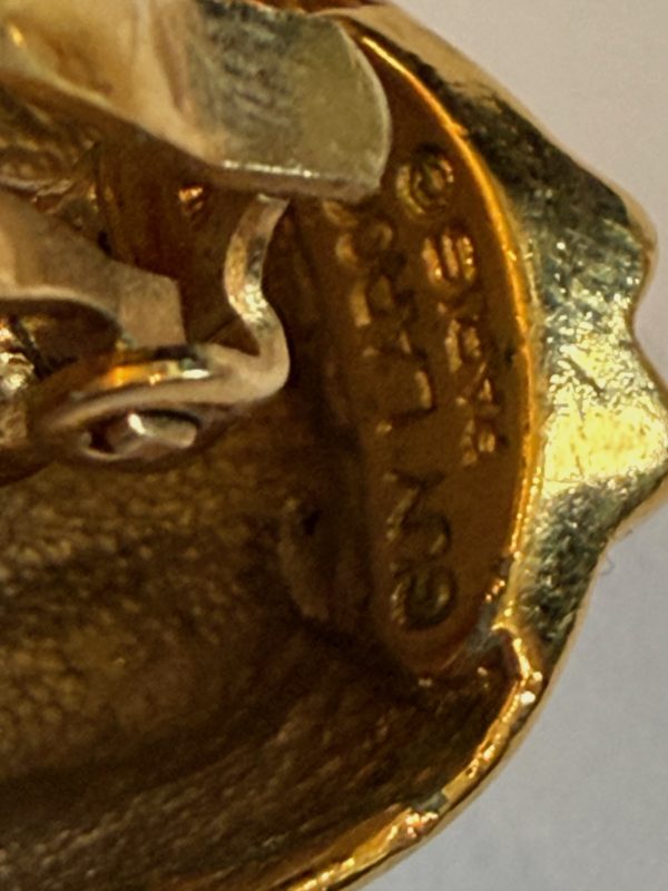 guy laroche vintage gold oval shell shaped domed ridged earrings c.1970s