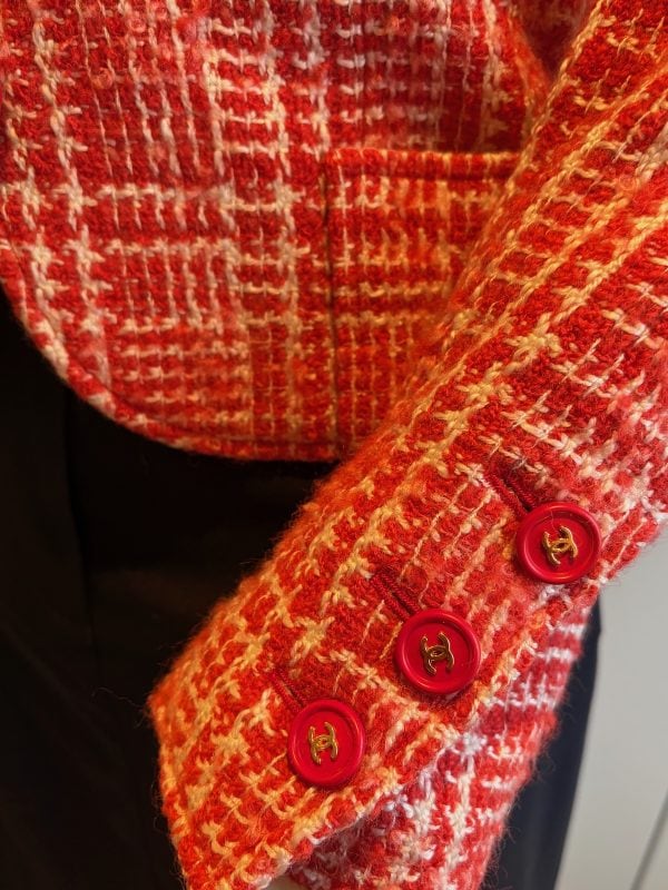 chanel vintage cropped tweed wool logo buttons jacket 1997