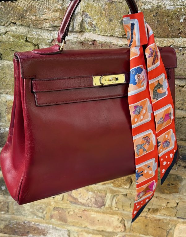 hermÈs 1955 iconic kelly 32 burgundy red box leather retourné vintage ghw 24k