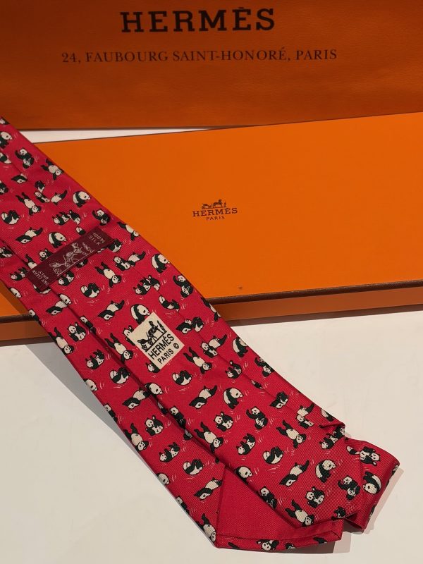 hermÈs vintage red tie black & white panda collector w/box