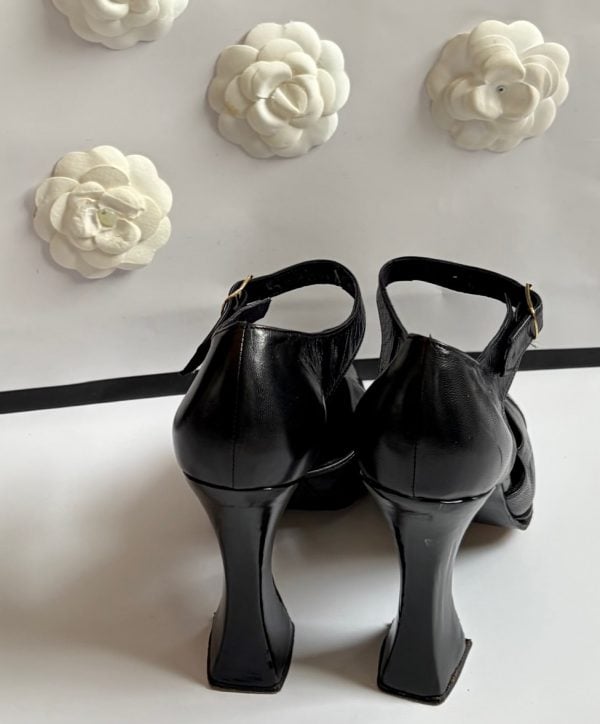 chanel by massaro haute couture signature two tone black leather high heels pump 1990