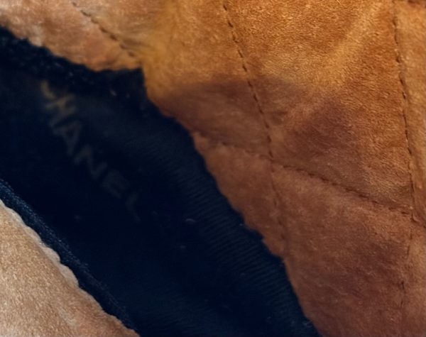 chanel vintage catwalk camel diamond quilted chanel logo long ski gloves c.1990s