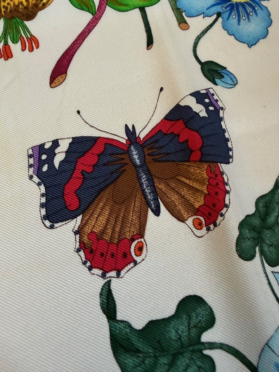 gucci vintage flora silk scarf by vittorio accornero c.1990s w/box