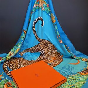 hermÈs silk scarf jungle love blue gold by robert dallet 2000 w/box
