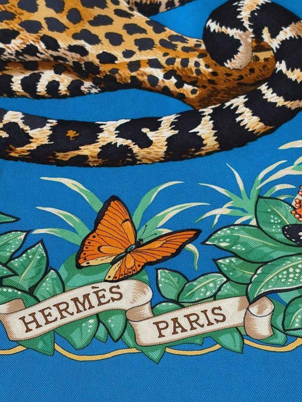 hermÈs silk scarf jungle love blue gold by robert dallet 2000 w/box