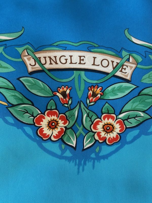 hermÈs silk scarf jungle love blue gold by robert dallet 2000 w/box