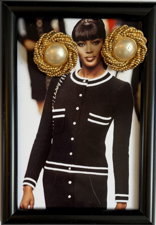 autumn 1994 chanel vintage twisted filigree 24k gold tone pearl earrings