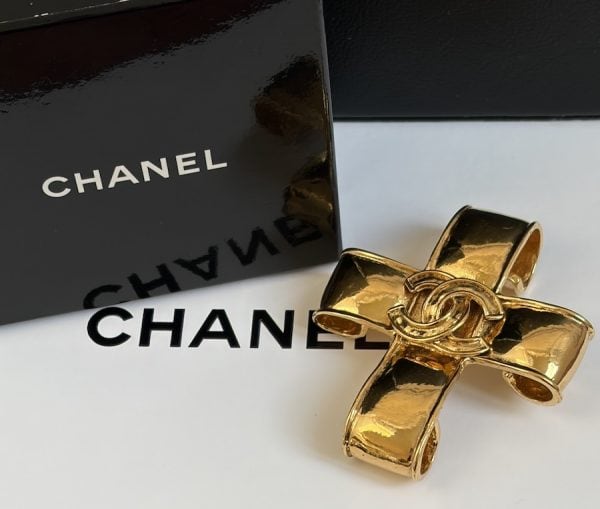 chanel vintage cc logo large gold tone cross brooch & pendant 1994