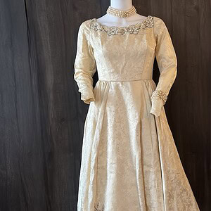 1950 cream jacquard floral wedding evening dress camellia embroidery neckline