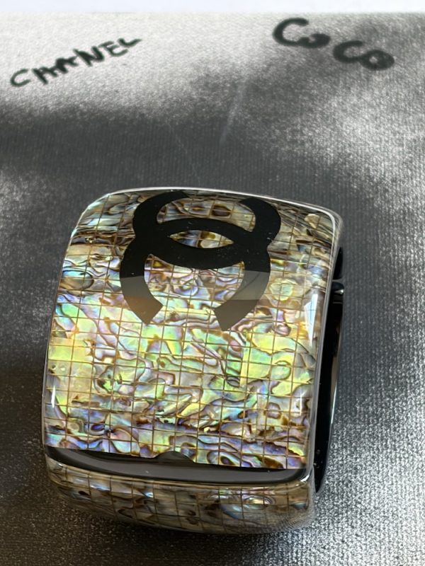 spring 2012 chanel cc logo large iridescent resin cuff bangle bracelet w/box
