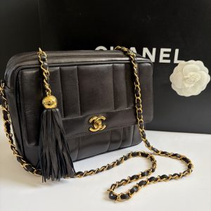 1995 chanel black vintage timeless cc logo lambskin vertical quilted flap bag