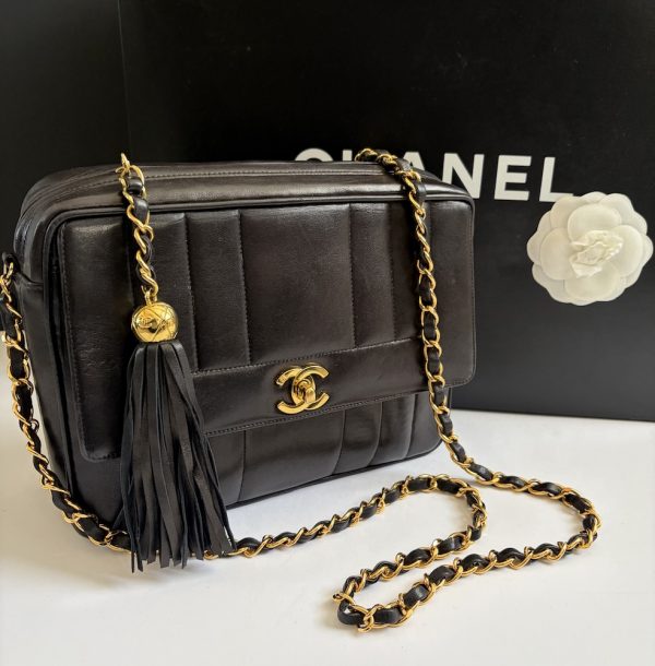 1995 chanel black vintage timeless cc logo lambskin vertical quilted flap bag