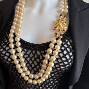 chanel 1990 by karl lagerfeld runway gripoix pendant pearl necklace