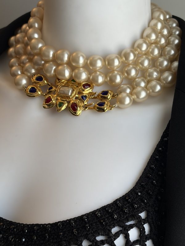 CHANEL 1990 BY KARL LAGERFELD RUNWAY GRIPOIX PENDANT PEARL NECKLACE