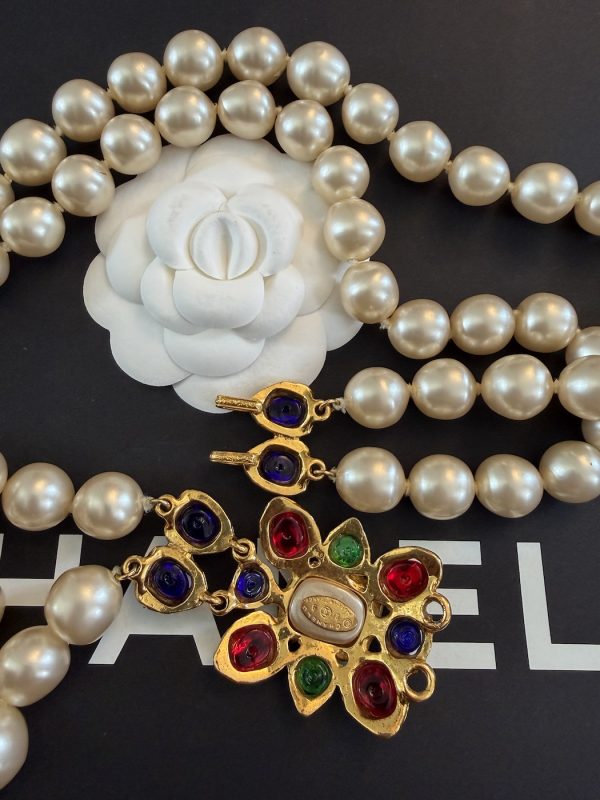 chanel 1990 by karl lagerfeld runway gripoix pendant pearl necklace