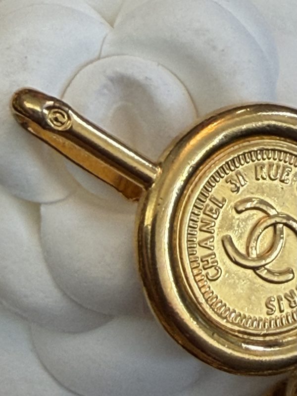 chanel by karl lagerfeld 1984 runway vintage belt chain cc logo charm medallion collector