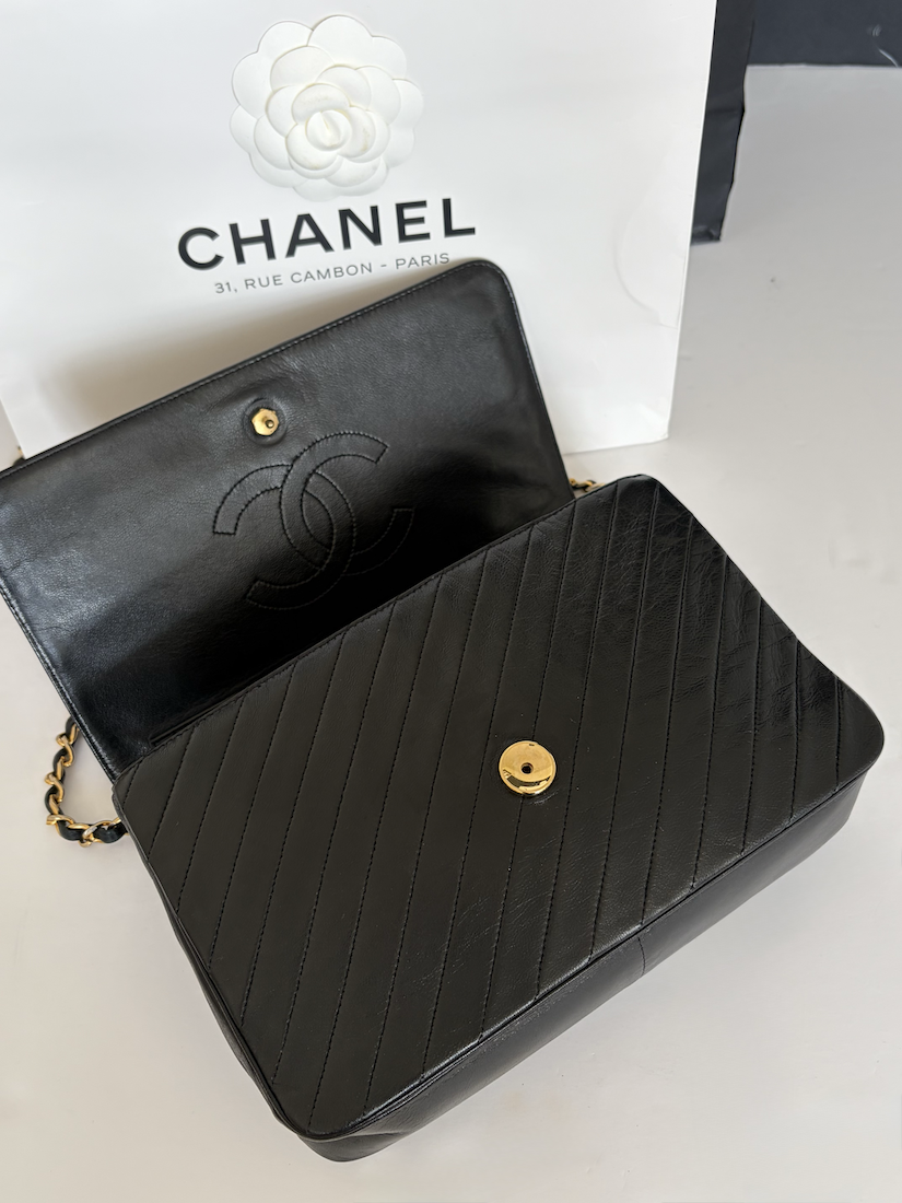 chanel vintage timeless quilted leather lambskin black bag 24k ghw c.1983 w/box