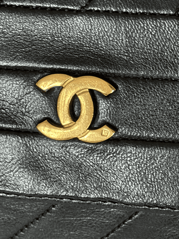 chanel vintage timeless quilted leather lambskin black bag 24k ghw c.1983 w/box