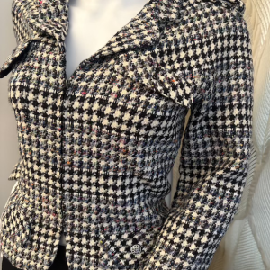 chanel black and white tweed houndstooth cc logo buttons zipper jacket cruise 2006