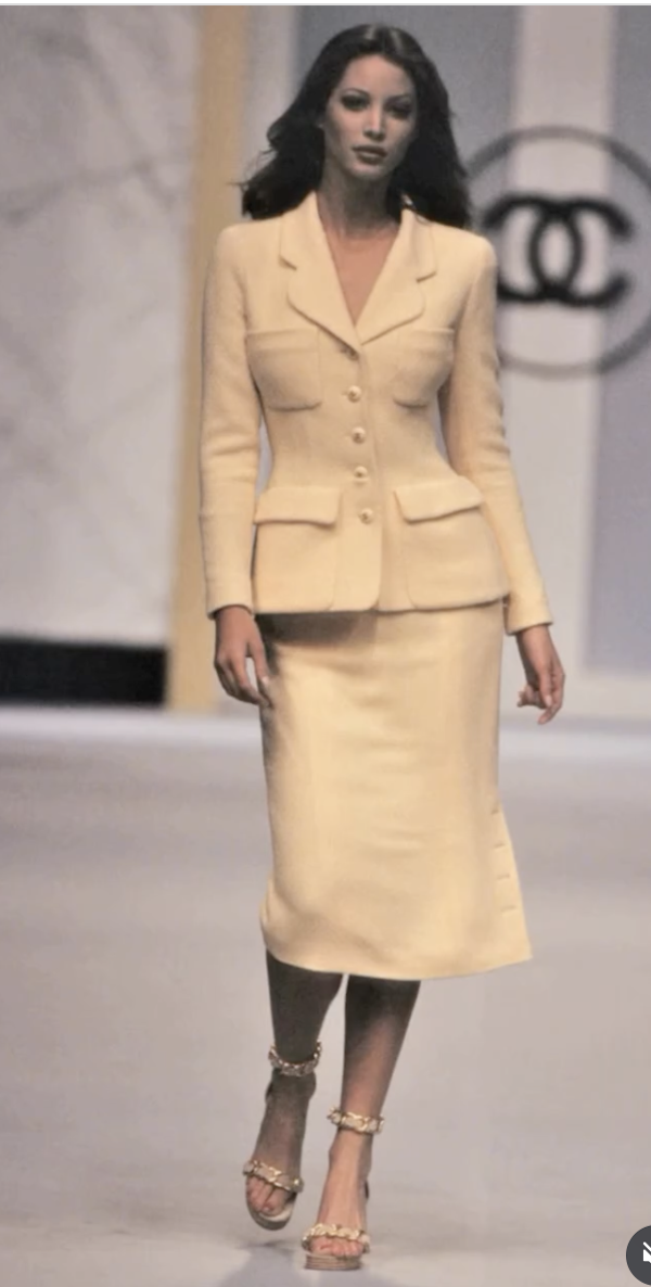 chanel runway spring/summer 1993 cream suit jacket skirt modelled by christy turlington